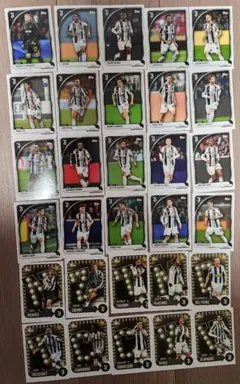 25/26 Topps ユベントス コレクター Tin　ベースカード30枚セット