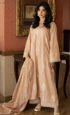 AGHA NOOR 刺繍入り ロングワンピース ベージュ M AGHA NOOR 刺繍入り ロングワンピース ベージュ M - メルカリ