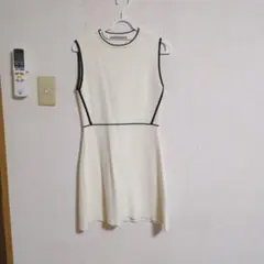 ZARA アイボリー ノースリーブワンピース