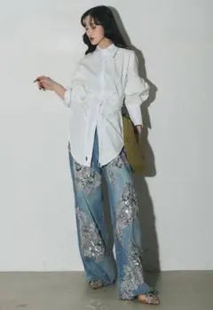 ANDREA & Co. アートウォッシュデニムパンツ ANDREA & Co. アートウォッシュデニムパンツ - メルカリ