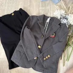 キッズ ジャケットとパンツセット グレー　110 ハシュハシュ