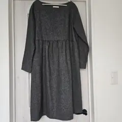 スダジオクリップ グレーのツイード風長袖ワンピース