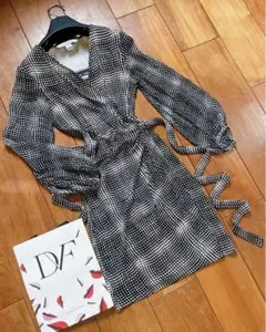 ダイアンフォンファステンバーグ　ワンピース　ブラック　シースルー　ラップドレス0