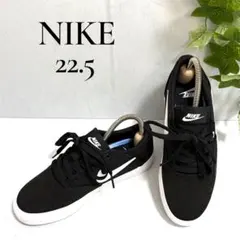 【極美品】NIKE チャージ キャンバス スニーカー ローカット 黒 22.5のサムネイル