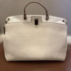 FURLAフルラ　レザー ハンドバッグ ショルダーストラップ付き