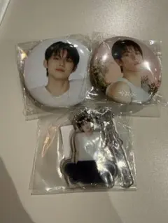 TXT ヨンジュン 缶バッジ アクリルキーホルダー　おまけ星付き