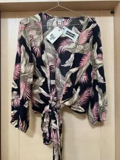 BILLABONG フロントタイ ブラウス ボタニカル柄 Sのサムネイル
