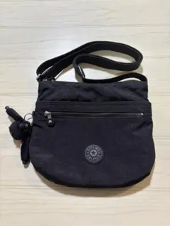 【美品】kipling ブラック ショルダーバッグ モンキーチャーム付き