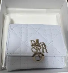 Dior 財布 日本限定色 ブルー 水色のサムネイル