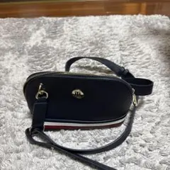 トミーフィルガー　ショルダーバッグ