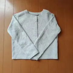 ユニクロ　キッズ　ドライストレッチクルーネックカーディガン　グレー　130