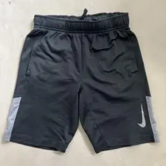 Nike DRI-FIT ハーフパンツ Sサイズ