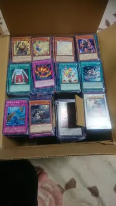 遊戯王まとめ売り ノーマル、レア、スーパー以上含め5000枚くらい