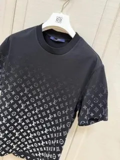 2026年最新】LOUIS VUITTON Tシャツの人気アイテム - メルカリ
