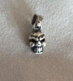 トラビスワーカー チョンプス ペンダントチャーム