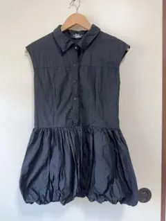 黒のボタン付きノースリーブドレス 3個セット、未使用。