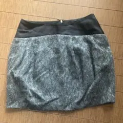 ❤️本日最終価格❤️ コクーンスカート グレーと黒のコンビネーション　38