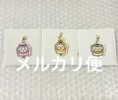 ちいかわ　もぐもぐ本舗　犬張り子になっちやった　アクリルチャーム