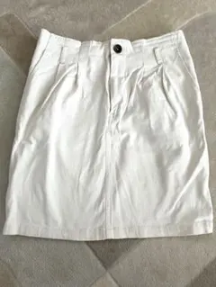 【emsexcite】ホワイトデニム　タイトスカート Mサイズ