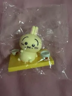 うさぎ　松屋　オリジナル フィギュア　鬼辛カレー　ちいかわ①