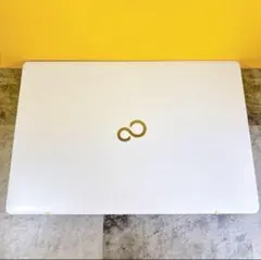 すぐ使えるノートパソコン✨可愛い白❣Win11 大容量1TB カメラ付き 富士通