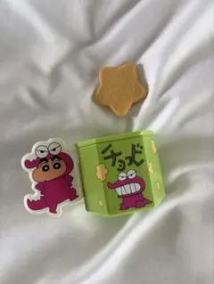 クレヨンしんちゃん チョコビ ケース 小物入れ　ハッピーセット