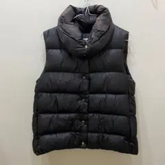 sh3153 MONCLER モンクレール　モンクレ　黒いダウンベスト