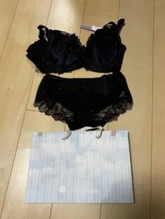 fran de lingerie ブラックブラジャーショーツセットLL F80のサムネイル