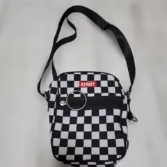 最終値下げ! WEGO チェッカーパターン ショルダーバッグのサムネイル