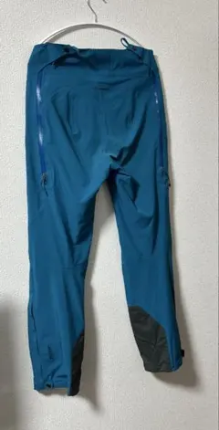 Item thumbnail for item 6783cf3e-899a-4b1b-99c2-5f426ea15c1c