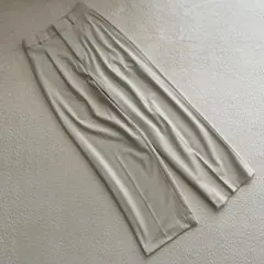 UNIQLO❣️タックワイドパンツ　レディース　サイズS ベージュ✨美品✨