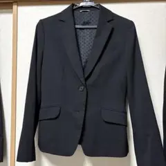 ブラック リクルートスーツ ジャケットとスカート