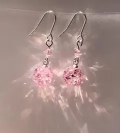 704.スワロ入り♡ しずく型レジンピアス♡ - メルカリ