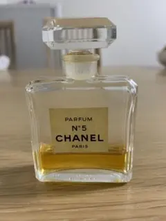 シャネル N°5 ロー オードゥ トワレット (ヴァポリザター) 100ml
