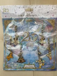 シー 20周年記念ストラップ ミキミニ　グプル　チプデドナデジ　グーフィ