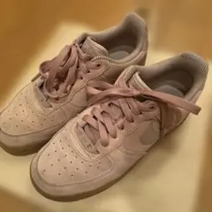 NIKE AIR FORCE 1 ピンク スエード スニーカー