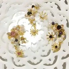 惑星のイヤーカフと星のピアス