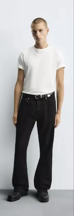 ZARAフレアフィットジーンズ