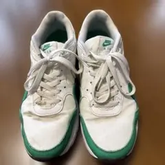 Nike Air Max ホワイト/グリーン スニーカー　25.5センチ