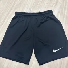 Nike 黒 ハーフパンツ　サッカー