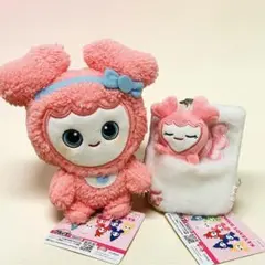 TWICE　モモ　ふわもこ　おすわりぬいぐるみ、おふとんリール パスケース