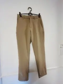 美品　ユニクロ ウォームストレッチパンツSサイズ ベージュ