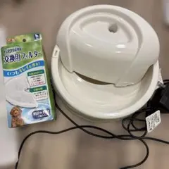 GEX ピュアクリスタル 犬用 フィルター式給水器 自動給水器 循環式給水器のサムネイル
