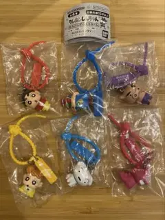 クレヨンしんちゃん　カラフルマルチチャーム　全6種