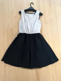 【新品　未使用】【再値下げ】MAITRESSE ノースリーブドレス