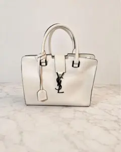 YSL グレインレザー 縦型バケットショルダーバッグ 黒 カードケース 