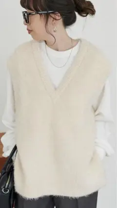 ディスコート ライトフェザーヤーンチュニックベスト アイボリー