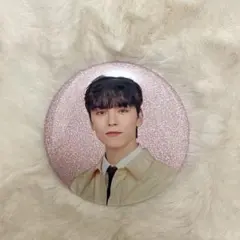 SEVENTEEN HOLIDAY 缶バッジ バーノン