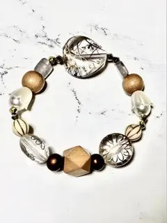 Item thumbnail for item e357ae8b-b3e5-4e5e-848f-a5a644a1eb3d