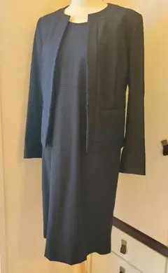 セオリーリュクスEXECUTIVE黒ジャケット&ワンピース